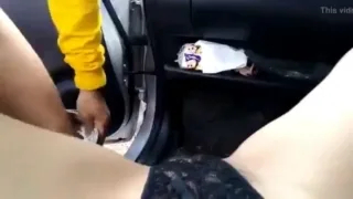 คลิปหลุด แฟนหนุ่มเงี่ยนไม่ไหว เลยจอดรถเย็ดริมถนน